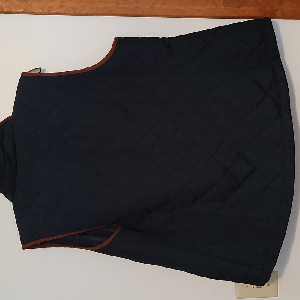 G H Bass ladies navy quilted vest Sz XL - Picture 3 of 3
